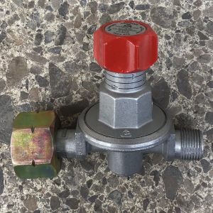 Propane Regulator 0.5 to 4 bar (for one-gas-burners)